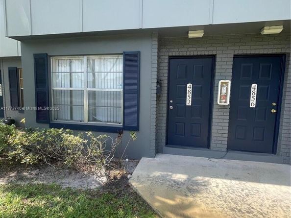 4852 NW 9th dr 4852, Plantation FL 33317