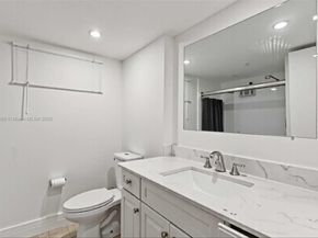5790 Stirling 212, Hollywood FL 33021
