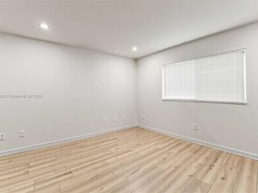 5790 Stirling 212, Hollywood FL 33021