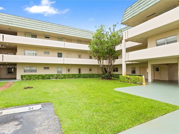 5790 Stirling 212, Hollywood FL 33021