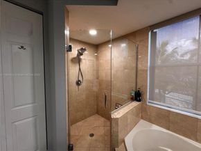 876 W Spinnaker Dr W, Hollywood FL 33019