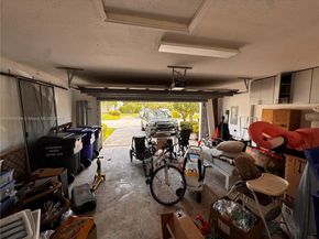 876 W Spinnaker Dr W, Hollywood FL 33019