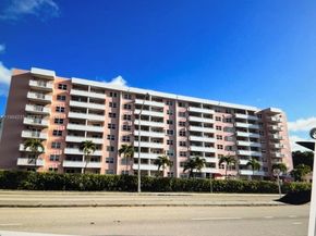 3201 NE 14th St Cswy 502, Pompano Beach FL 33062