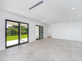 8440 SW 27th Ter, Miami FL 33155