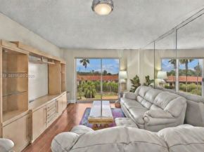 4160 Inverrary Dr 308, Lauderhill FL 33319