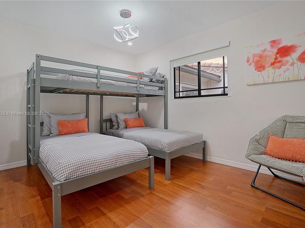 850 NE 182nd Ter, North Miami Beach FL 33162