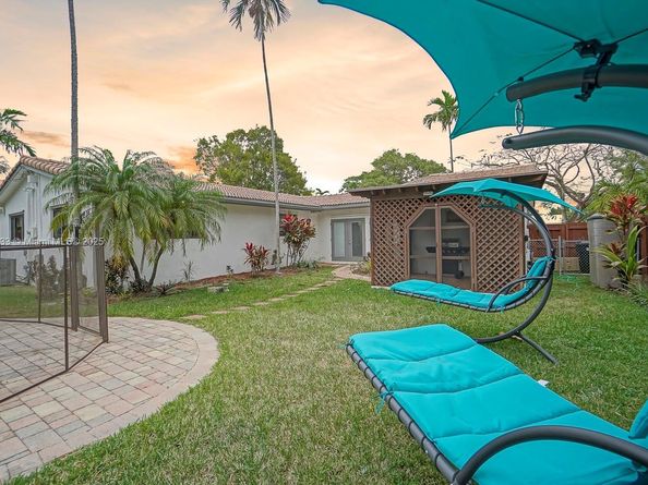 850 NE 182nd Ter, North Miami Beach FL 33162