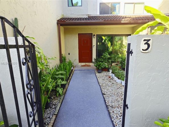 10515 SW 153rd Ct 3, Miami FL 33196