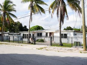 2955 NW 102nd St, Miami FL 33147