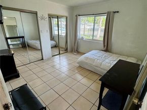 2955 NW 102nd St, Miami FL 33147