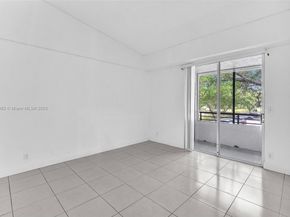 811 Lyons Rd 20203, Coconut Creek FL 33063