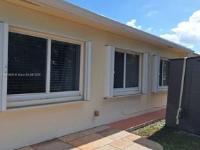 5803 NW 86th Ter, Tamarac FL 33321