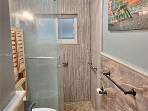 5803 NW 86th Ter, Tamarac FL 33321