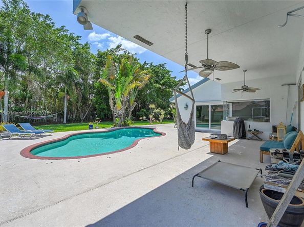 5362 NW 108th Way, Coral Springs FL 33076