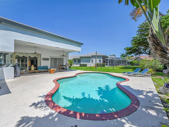 5362 NW 108th Way, Coral Springs FL 33076