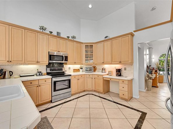 5362 NW 108th Way, Coral Springs FL 33076