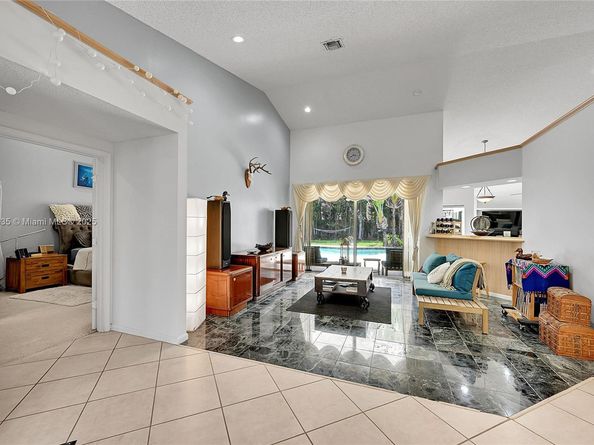 5362 NW 108th Way, Coral Springs FL 33076