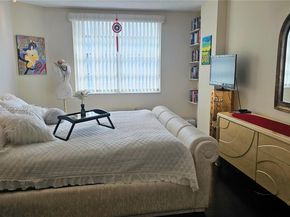 1985 S Ocean Dr 10J, Hallandale Beach FL 33009