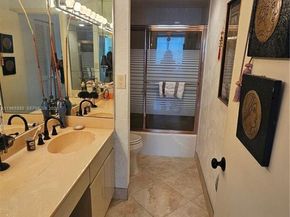 1985 S Ocean Dr 10J, Hallandale Beach FL 33009