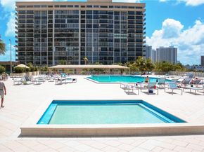 1985 S Ocean Dr 10J, Hallandale Beach FL 33009