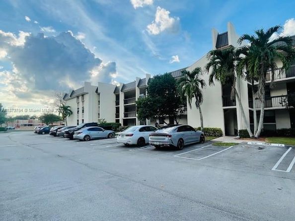 8441 Forest Hills Dr 204, Coral Springs FL 33065
