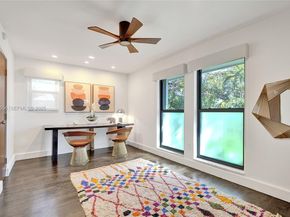 21440 Highland Lakes Blvd, Miami FL 33179