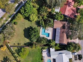 21440 Highland Lakes Blvd, Miami FL 33179