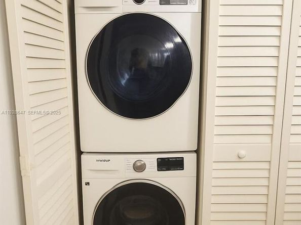 15530 SW 80th St C301, Miami FL 33193