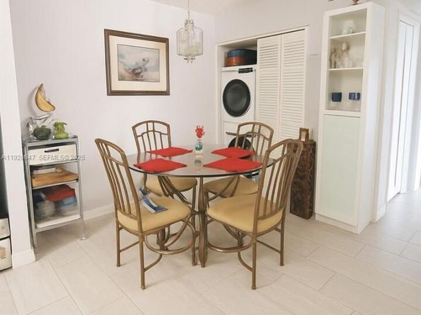 15530 SW 80th St C301, Miami FL 33193