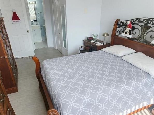 15530 SW 80th St C301, Miami FL 33193