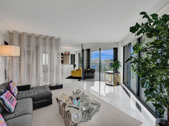 4000 Island Blvd 2006, Aventura FL 33160