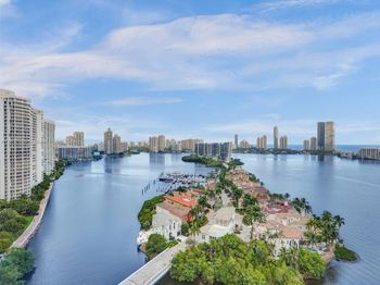 4000 Island Blvd