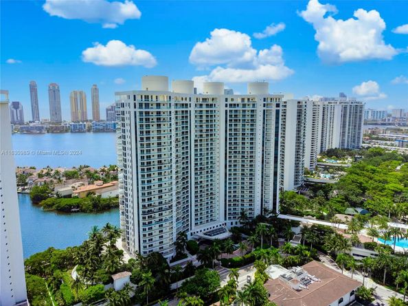 4000 Island Blvd 2006, Aventura FL 33160