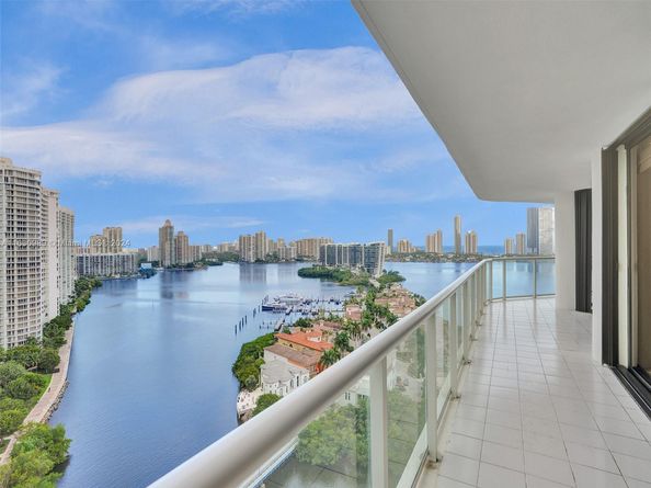 4000 Island Blvd 2006, Aventura FL 33160