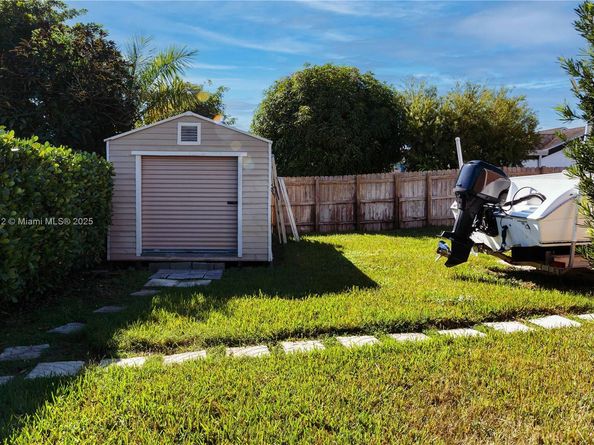 15235 SW 152nd Ct, Miami FL 33187