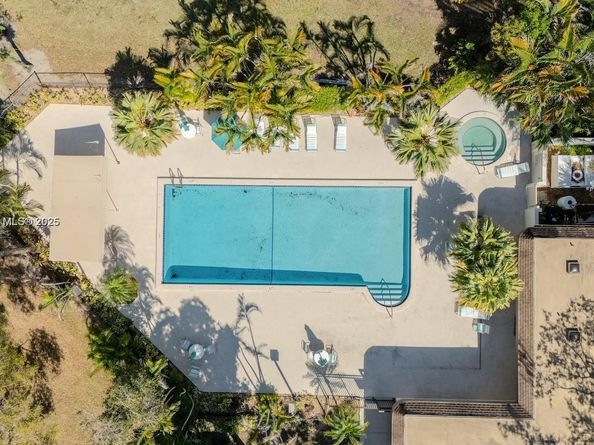 7737 NW 79th Ave 205, Tamarac FL 33321