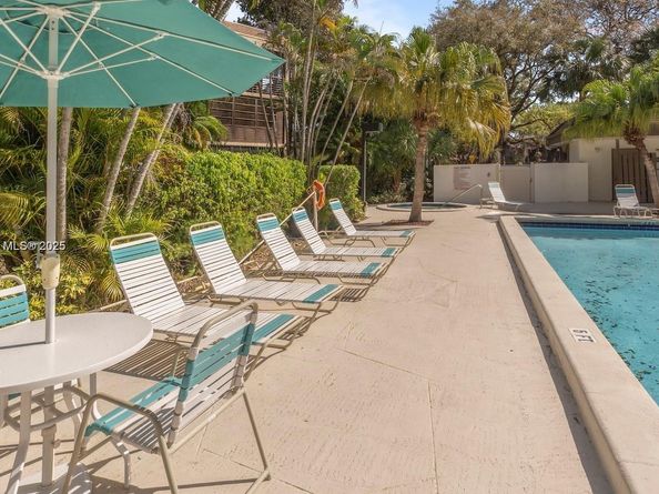 7737 NW 79th Ave 205, Tamarac FL 33321