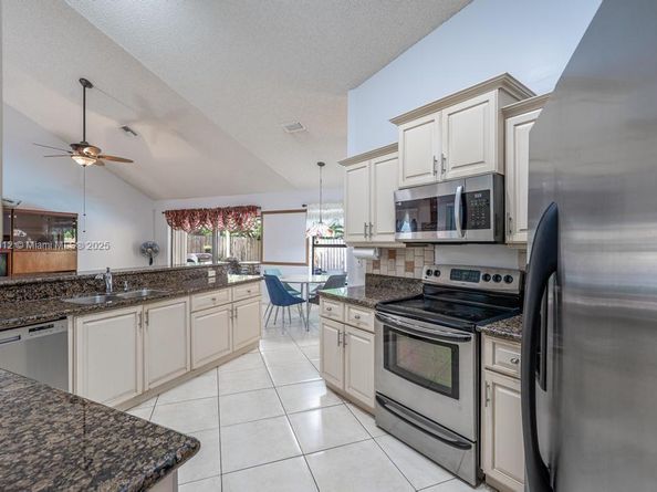 1855 NW 106th Ter, Plantation FL 33322