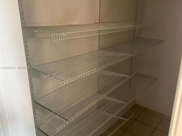 645 NW 2nd St, Florida City FL 33034