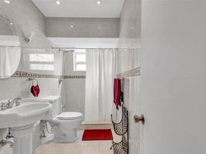 13971 SW 109th St, Miami FL 33186