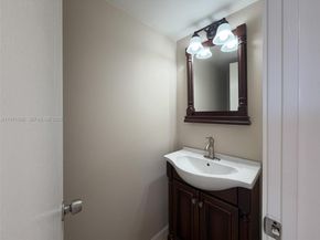 7401 NW 16th St 408, Plantation FL 33313