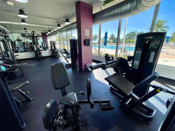 100 Lincoln Rd 1111, Miami Beach FL 33139