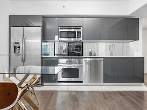31 SE 6th St 2008, Miami FL 33131