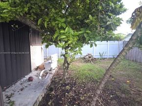 9712 SW 133rd Pl, Miami FL 33186