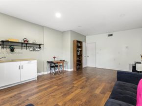 550 Cardinal St, Miami Springs FL 33166