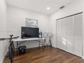 550 Cardinal St, Miami Springs FL 33166