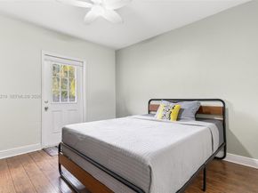 550 Cardinal St, Miami Springs FL 33166