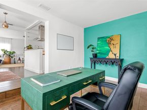 550 Cardinal St, Miami Springs FL 33166