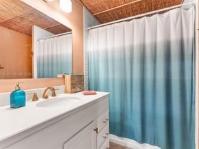 550 Cardinal St, Miami Springs FL 33166