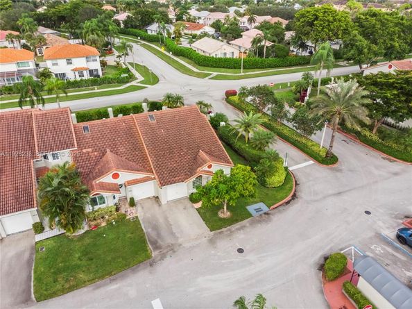 7464 S Pinewalk Dr S 8118, Margate FL 33063